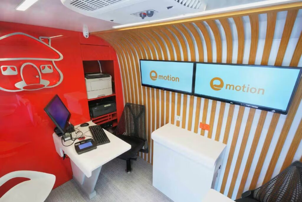 Unidades Móviles Financieras: descentralice su banca en Colombia 3 oficinas moviles davimovil davivienda