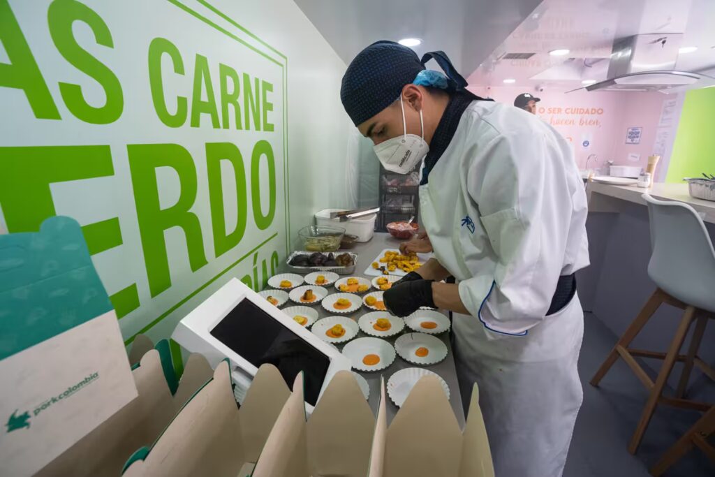 Marketing de experiencias: el poder de la Unidad Móvil 3 unidad movil pork colombia